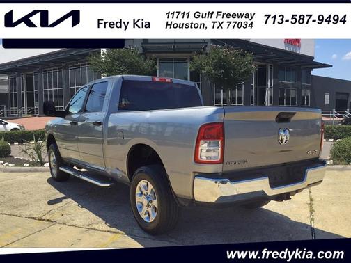 2023 RAM 3500 Big Horn Crew Cab 4x4 6'4' Box