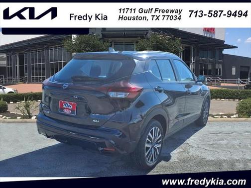 2024 Nissan Kicks SV