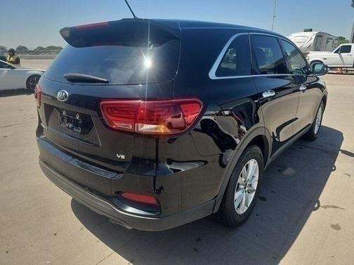 2020 Kia Sorento LX