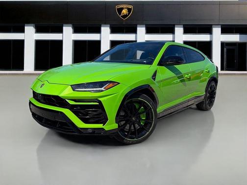 2021 Lamborghini Urus Pearl Capsule