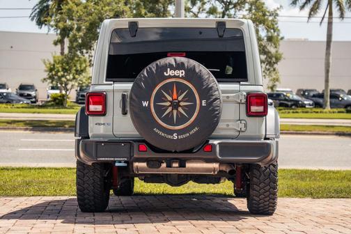 Earl Clearcoat 2023 Jeep Wrangler 4xe Base