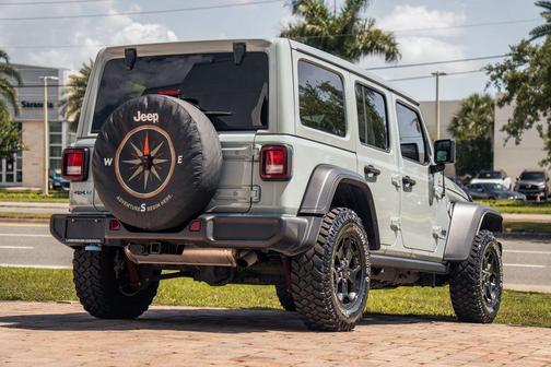Earl Clearcoat 2023 Jeep Wrangler 4xe Base