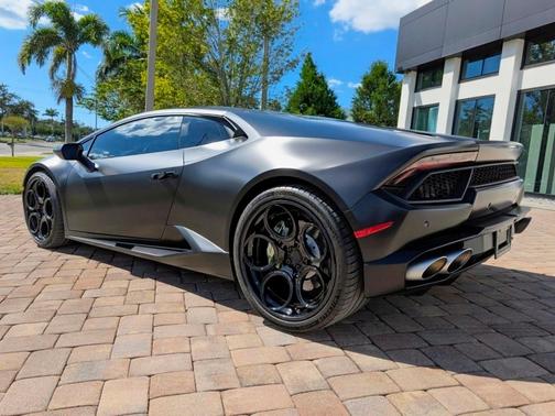 2017 Lamborghini Huracan LP580-2