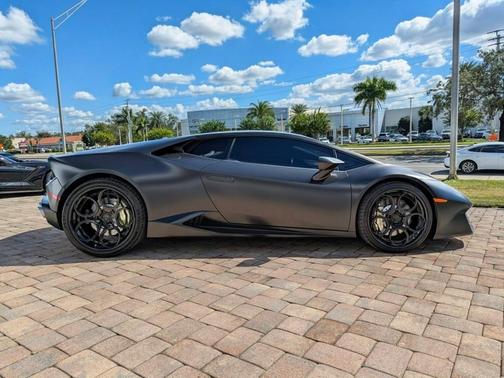 2017 Lamborghini Huracan LP580-2