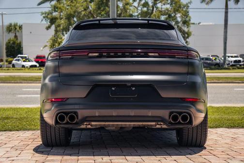 Arctic Grey 2024 Porsche Cayenne S Coupe AWD