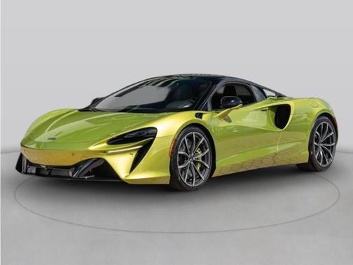 2024 McLaren Artura