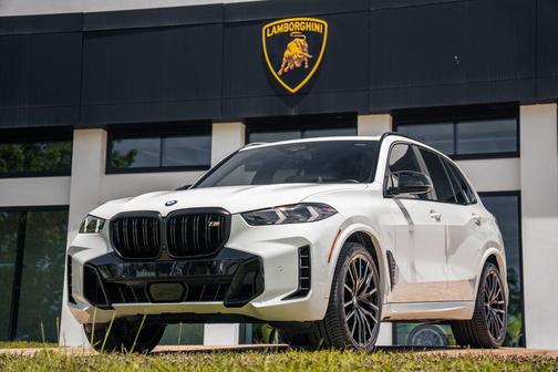 Alpine White 2024 BMW X5 M60i