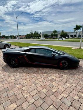 2015 Lamborghini Aventador LP700-4