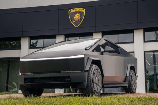 Stainless Steel 2024 Tesla Cybertruck Base
