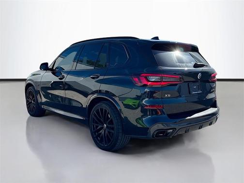 2023 BMW X5 M50i