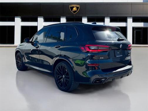 2023 BMW X5 M50i