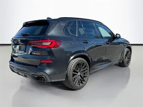 2023 BMW X5 M50i