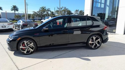 2024 Volkswagen Golf GTI 2.0T SE