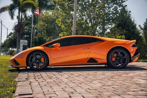 Arancio Borealis Pearl 2021 Lamborghini Huracan EVO Base