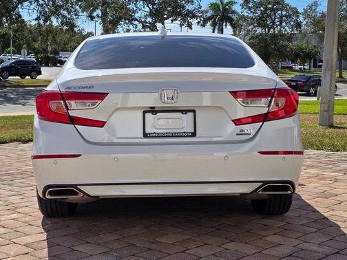 2022 Honda Accord Touring 2.0T