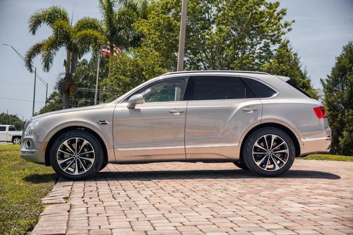 Silver 2017 Bentley Bentayga W12