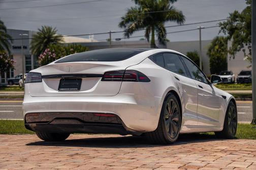 Pearl White Multi 2023 Tesla Model S Standard Range