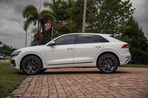 Carrara White 2023 Audi Q8 55 Premium Plus