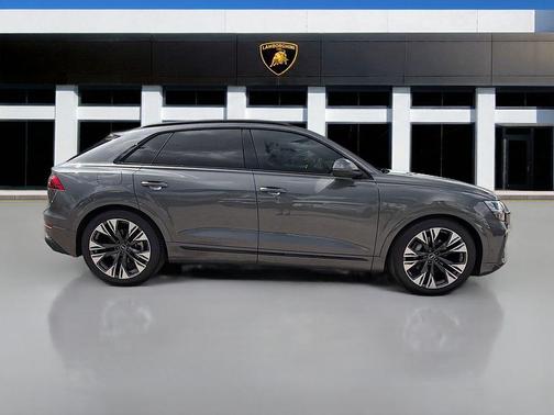 2025 Audi Q8 55 Premium