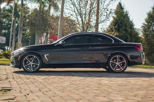 Black Sapphire Metallic 2018 BMW 440 i