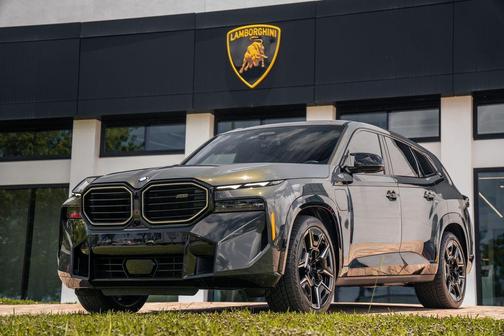 Dravit Gray Metallic 2023 BMW XM Base