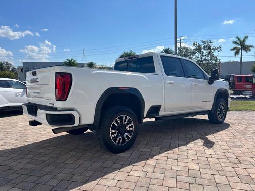 2021 GMC Sierra 2500 AT4