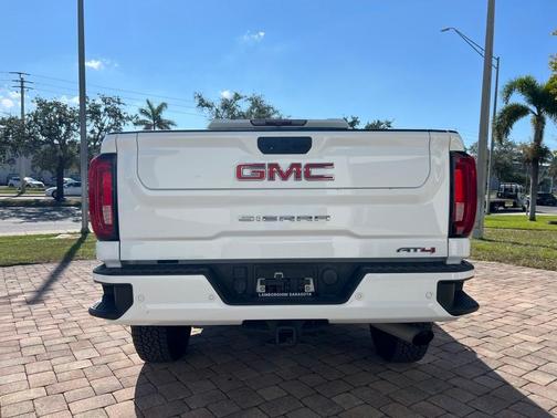2021 GMC Sierra 2500 AT4