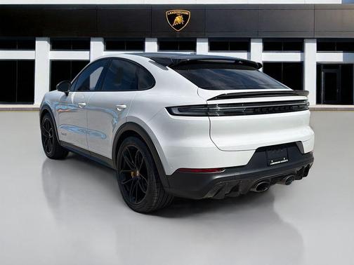 2024 Porsche Cayenne Turbo GT