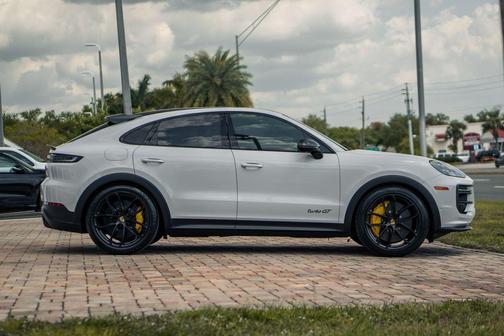 White 2024 Porsche Cayenne Turbo GT