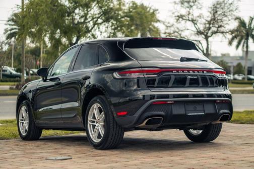 Black 2022 Porsche Macan Base
