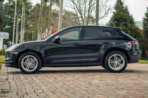 Black 2022 Porsche Macan Base