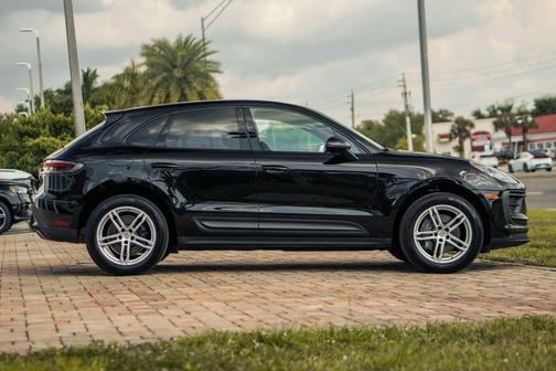 Black 2022 Porsche Macan Base