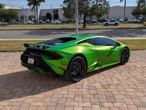 2024 Lamborghini Huracan Tecnica Base