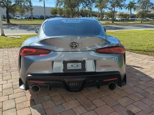 2022 Toyota Supra 2.0