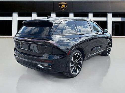 2024 Lincoln Nautilus Black Label