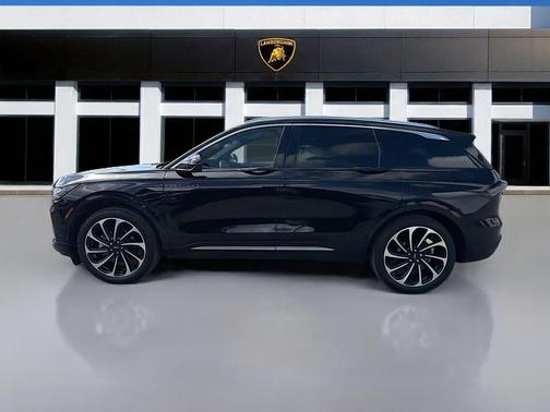 2024 Lincoln Nautilus Black Label