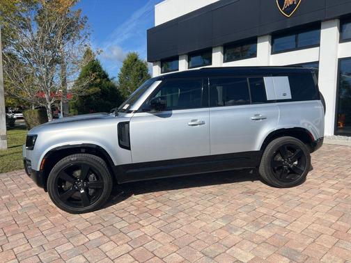 2022 Land Rover Defender 110 X-Dynamic HSE