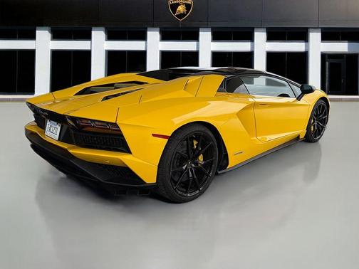 2018 Lamborghini Aventador S Base
