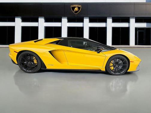 2018 Lamborghini Aventador S Base