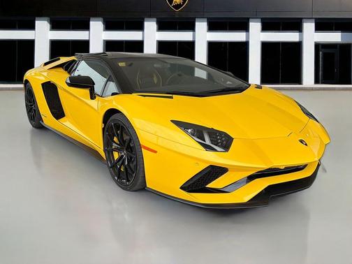 2018 Lamborghini Aventador S Base