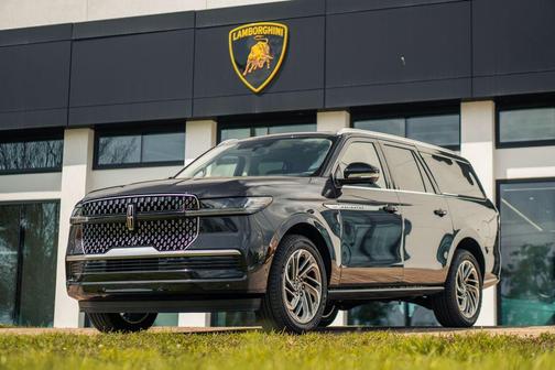 Starlight 2025 Lincoln Navigator L Reserve