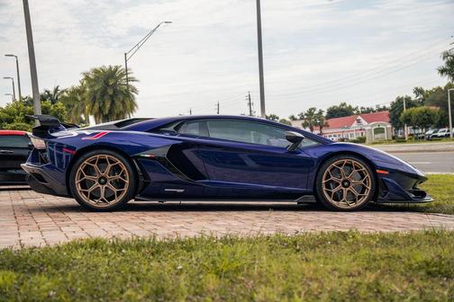 2019 Lamborghini Aventador SVJ Base