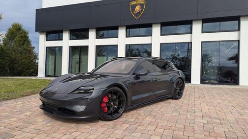 2024 Porsche Taycan GTS