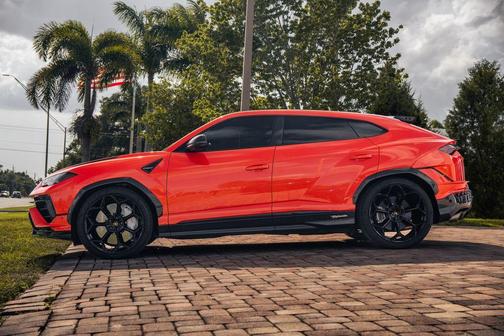 Arancio Xanto Metallic 2024 Lamborghini Urus Performante