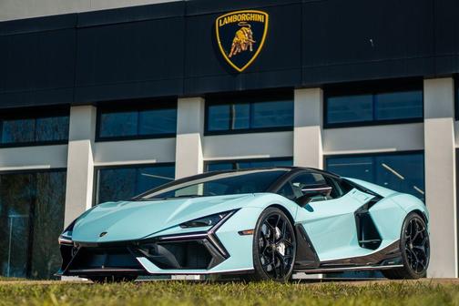 Celestial 2025 Lamborghini Revuelto Base