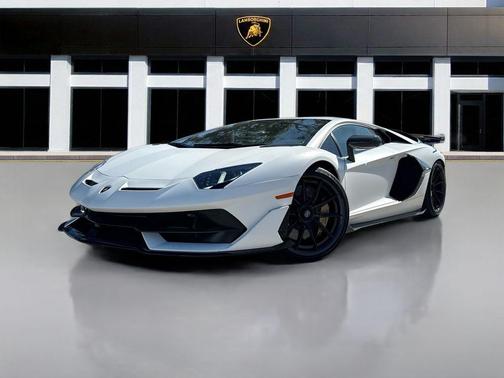 2019 Lamborghini Aventador SVJ Base
