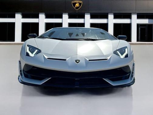 2019 Lamborghini Aventador SVJ Base