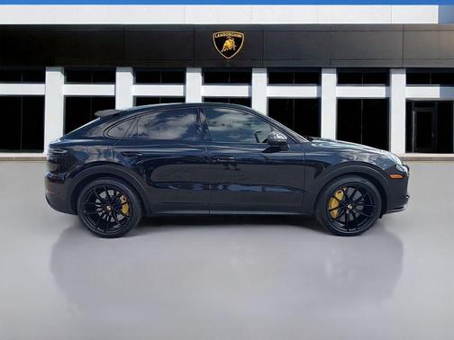 2023 Porsche Cayenne Turbo GT