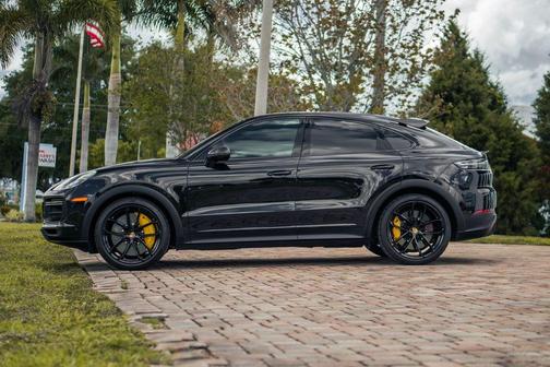 Black Metallic 2023 Porsche Cayenne Turbo GT