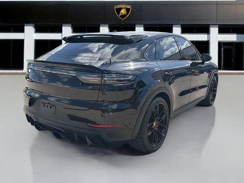 2023 Porsche Cayenne Turbo GT